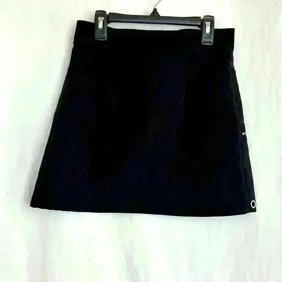 Black Skirt - Picture 2 of 3
